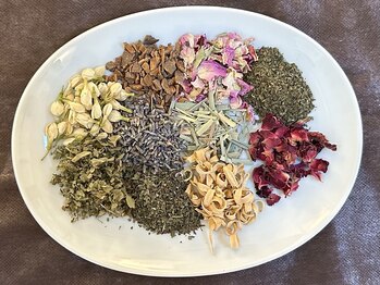 ポルテ ボヌール(Porter Bonheur)/おかま直伝よもぎ蒸し