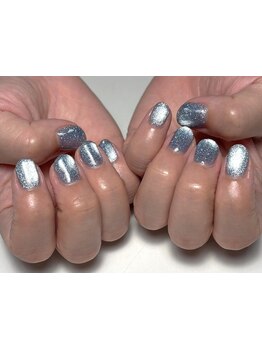 ショートネイルデザインが豊富