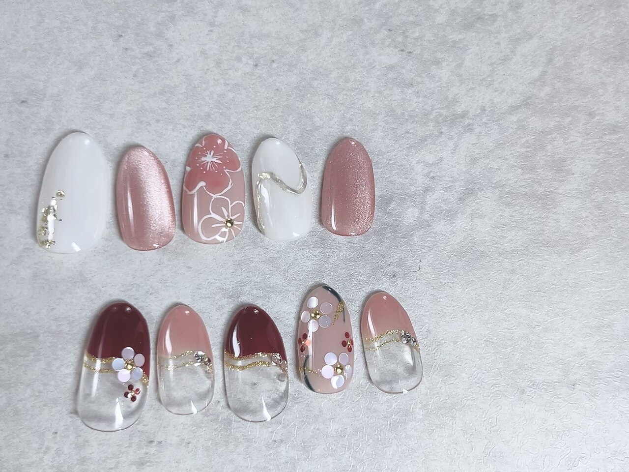 2025年-2026年冬トレンド】ピンク フラワーのネイルデザイン集｜人気順