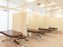 院内は段差がなく広々とした空間で、ベビーカーのまま入れます♪