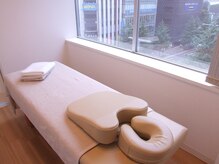 メディケア 新宿の雰囲気（明るい個室を完備）