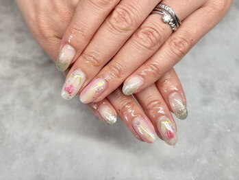 ネイル アイラッシュ 彩 熊谷店/チューリップネイル