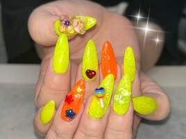 蛍光カラーで夏ネイル☆船橋