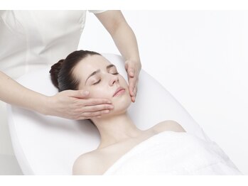 エステサロン ロゼッタ(ROSETTA)/肌へのやさしさと効果を求めて