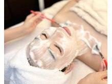 エムブルー(mblue)の雰囲気（ララピール　剥けない肌育ピーリング　ダウンタイムなし水光肌に）