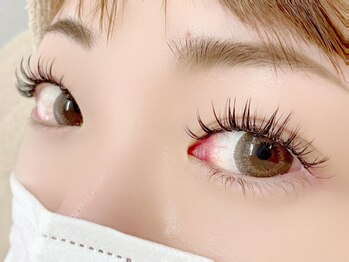 エメローズ 池袋店(AIMEROSE)の写真/特許技術LCOATで持続力大幅UP！TOPアイリスト施術確約【オーダーメイドラッシュ￥6600～】もおすすめ◎