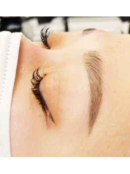 サティシア(SATIXIA)/ハリウッドブロウリフト