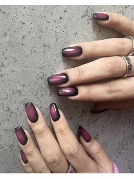 ピコタン(picotin)/ダークカラーチークネイル