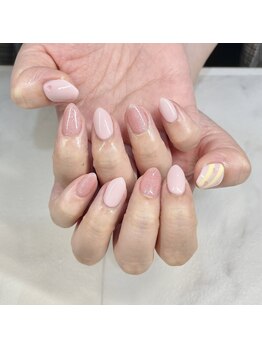 カーティシー(COURTESY)/【 YUI 】ストライプアート