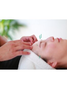 ホウレイ線・たるみ改善！予防ケア