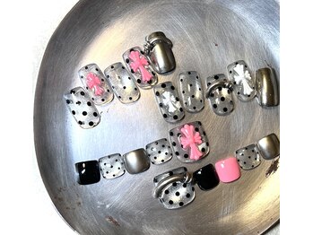 イヴィネイル(evie nail)/クロスパーツ×ドット