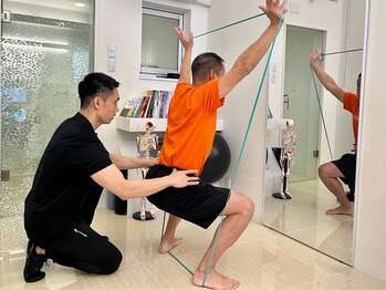 ハンドメイドフィットネス 亀有(Handmade Fitness)の写真/姿勢×動作から整える忙しい男性のためパーソナル♪早朝対応可能。整体からトレーニングまでお任せ下さい！