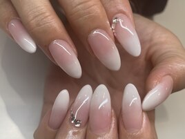 ホワイトグラデーション