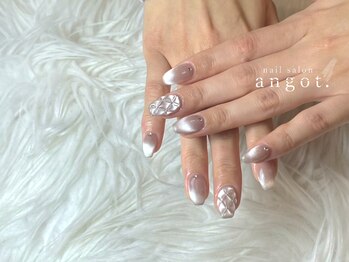 アンガット(angot.)/キルティングマグネット