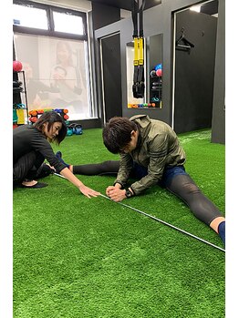 スマートストレッチ 太田店(SMART STRETCH)/現状の柔軟性チェックをします