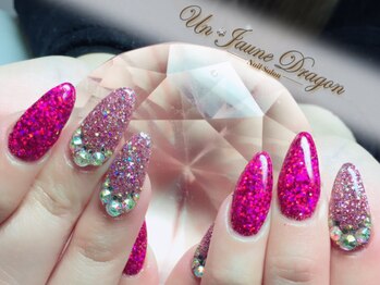 アン ジョーヌドラゴ/派手☆ピンクネイル