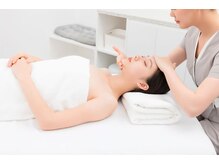 エイナミビューティサロン/フェイシャル/小顔コルギ