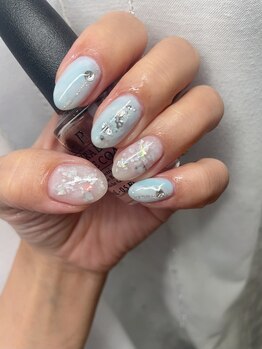 プラスエムネイル(+plus M nail)/夏にピッタリブルーニュアンス◎