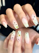 ウズ(UZU)/キラキラネイル