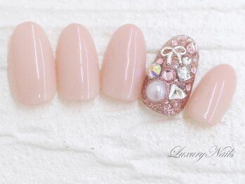 ラグジュアリーネイルズ オオミヤ(Luxury Nails Omiya)/敷き詰めビジュー