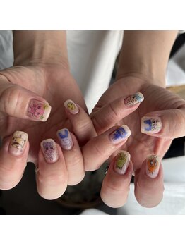 ホワイト ルシェ(WHITE×luce)/持ち込み/たまごっち/ネイル