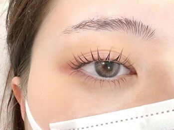 フィアラ 京都七条高倉店(Fiara)/パリジェンヌ