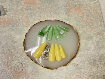 クイーンズネイル(Queeens nail)/水光マグネット