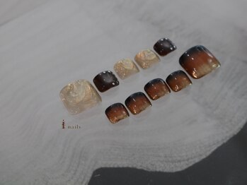 アイネイルズ 横浜WEST店(I-nails)の写真/【新規オフ無料】足の爪までしっかり綺麗に!フットネイルに合わせて足裏の角質ケアとパックがついて3300円!