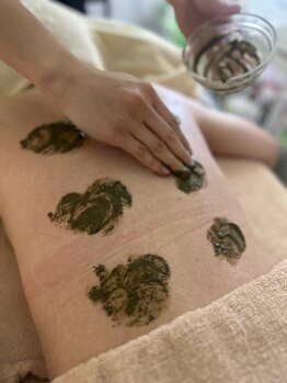 ココ 千里丘(Cocoh)/《背中》ハーブピーリング