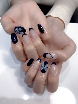 クリスタルネイルサロン(Crystal Nail)/ネイビーデザイン