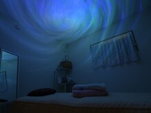 小鳥遊 タカナシ/プラネタリウム風景2