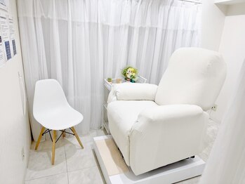 ビバフォーユー(Viva4u)の写真/【技術力で選ぶならココ！】イタリア発祥の次世代まつげパーマ『マイラミネーション』認定講師サロン★