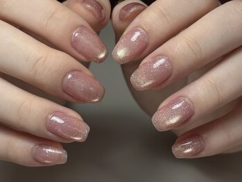 アロンネイル(A’arone nail)の写真/自爪が短くても可愛く映えるデザイン多数あり◎ちび爪さんでもネイルを楽しめる♪丁寧な施術でモチの良さ◎