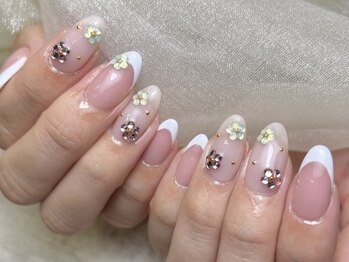 【パラジェル　フラワーネイル】
