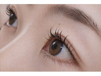 ケイアイビューティーサロン(KIBeauty Salon)の写真/初めてのまつパはプロにお任せ!丁寧な施術とカウンセリングで、あなたの目に合った自然で美しいカールに♪