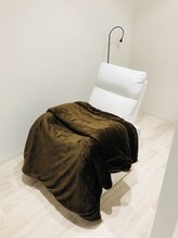 プレシャス アイラッシュ 中央町店(PRECIOUS)/リクライニングソファー