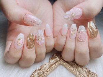 ミキネイルサロン(MiKi Nail Salon)の写真/華やかさが欲しい方に♪自店オフだとなんと毎回無料★【写真:【ハンド★オリジナルプラン】メニュー相談】