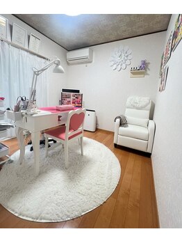 アールネイルズ(R Nails)の写真/新規様オフ無料/自店オフ4週間以内無料◎定期的に通いやすい価格設定の完全プライベートサロン