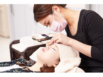 ドーリーラッシュ プラリバ店/施術