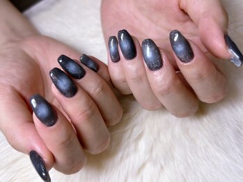 サニーデイズ ネイルアンドビューティー 曙橋店(SunnyDays Nail&Beauty)/ダークカラー チークネイル