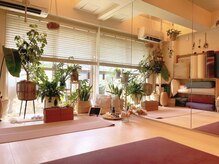 ラフヨガサロン(LAUGH YOGA SALON)