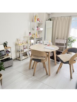 ナチュラルビューティサロン/光の入るカウンセリングルーム