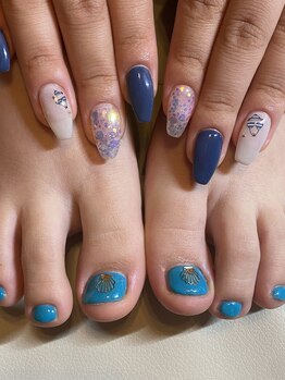 リノネイル(LINO NAIL)の写真/角質ケアで素足に自信!夏のサンダル映えフットジェルネイルが楽しめるサロン★