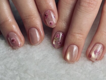 ラブナ(LOVENA)の写真