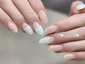 ビジューネイル(bijou nail)/