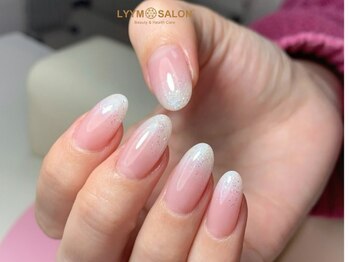 リームサロン 池袋店(LYYM SALON)の写真/オトナ女子に人気のエレガントネイルが豊富♪艶感ネイル～こだわりアートネイルまで対応☆持ち込みOK◎