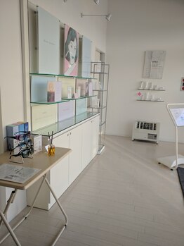 ポーラ ザ ビューティ 甲府昭和店(POLA THE BEAUTY)/店内ディスプレイ