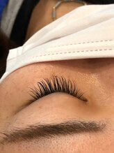 フリルアイビューティ 豊中店(Frill Eye Beauty)/