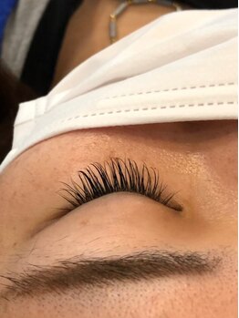 フリルアイビューティ 豊中店(Frill Eye Beauty)/