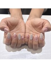 ミアネイル 越谷店(mia nail)/ワンカラー×マグネット＋パーツ